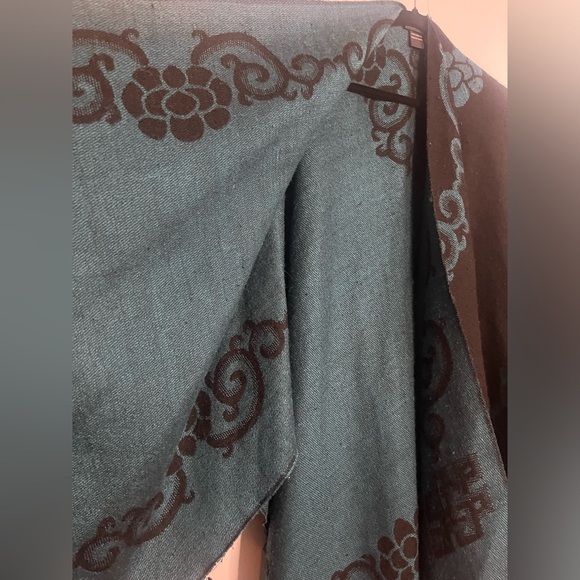 Lane Bryant open-front reversible over-piece poncho ONE SIZE - Picture 5 of 7